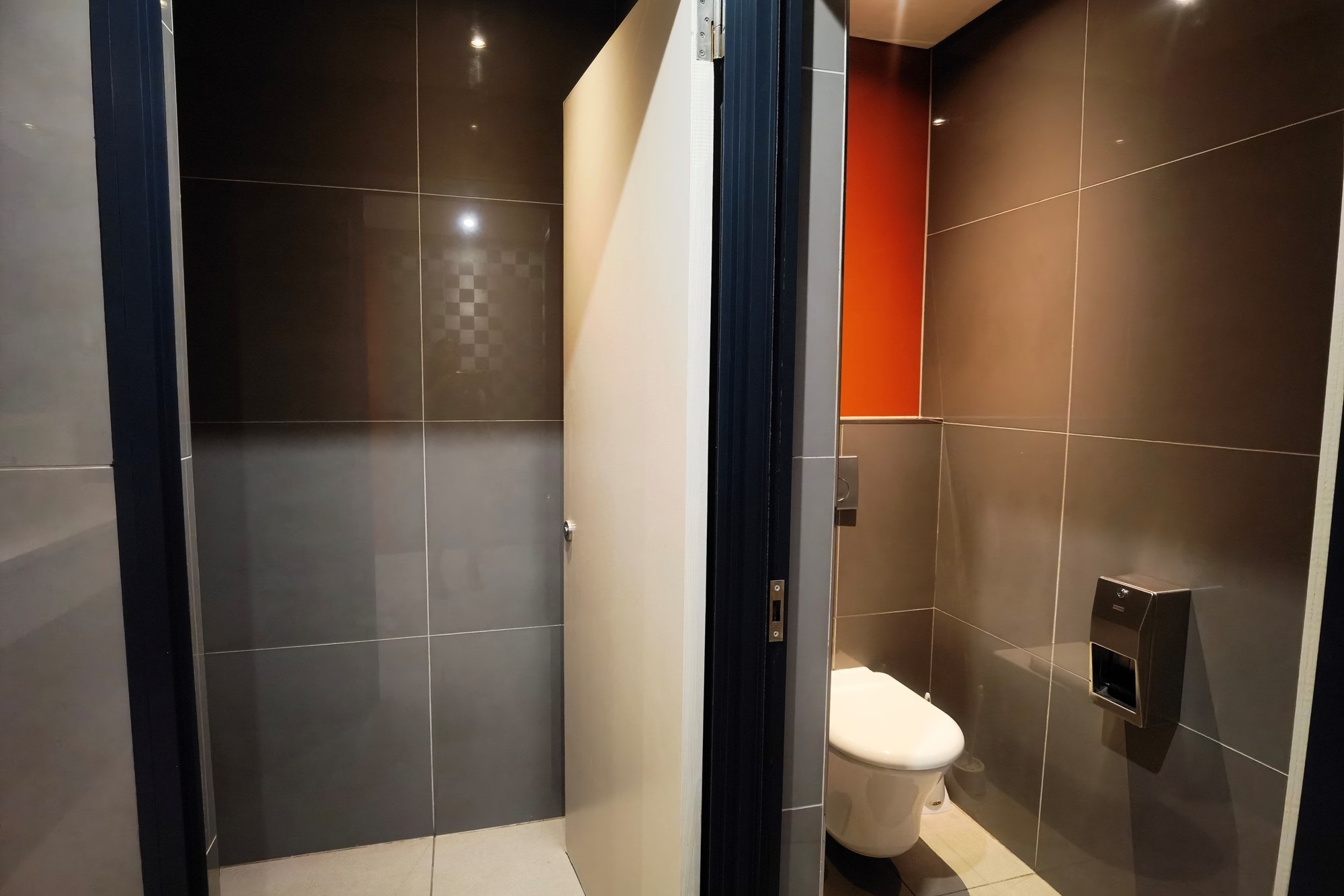 To Let commercial Property for Rent in De Waterkant Western Cape